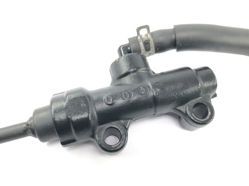 Triumph Bonneville T100 986MF [2012] - Cilindro de freio traseiro Cilindro mestre bomba de freio traseiro - 0