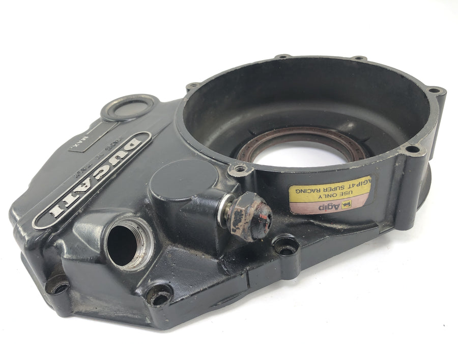 Ducati 900 SS [1991] - Tampas de acoplamento dentro da tampa do motor entre a capa