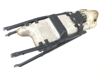 Triumph Sprint St 1050 [2005] - estrutura traseira com proteção de calor