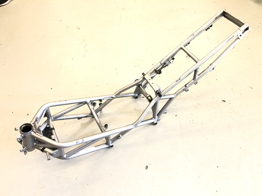 Ducati ST3 S3 [2004] - Quadro principal com papéis