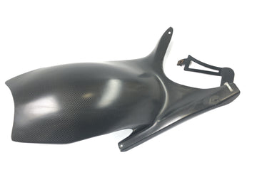 Moto Guzzi Stelvio 1200 8V [2016] - Protetor contra respingos de carbono na tampa da roda traseira - 0