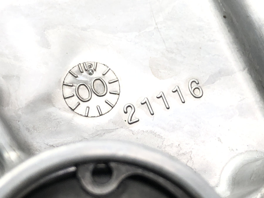 HONDA VTR 1000 SP 1 SC45 [2001] - tampa da embreagem dentro da bomba d'água da tampa do motor