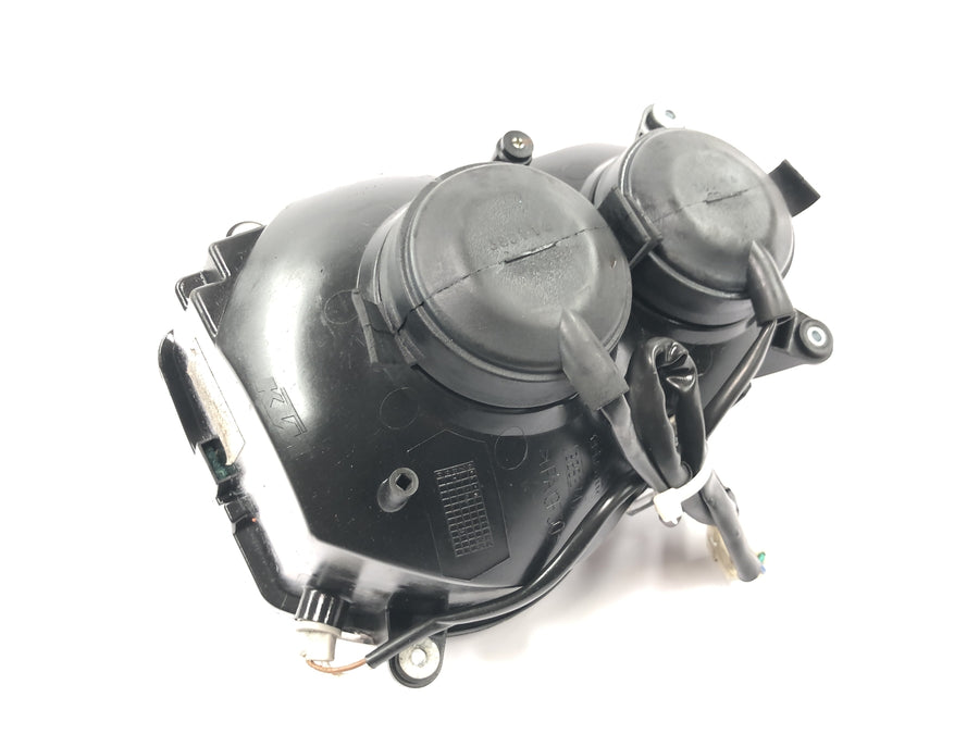 KTM 950 Adventure LC8 [2004] - Inserção da lâmpada do farol