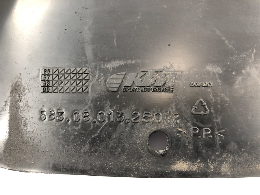 KTM 640 LC4 EGS [1999] - Amortecedor com proteção contra respingos
