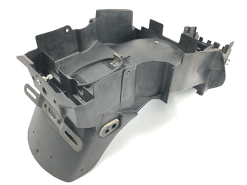 Yamaha YZF 750 R 4HN [1995] - Proteção interna traseira do para-lama da carenagem da roda traseira