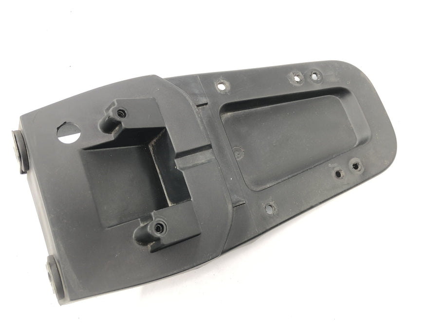 BMW R 1150 GS R21 [2002] - Tampa protetora contra respingos no suporte da luz traseira