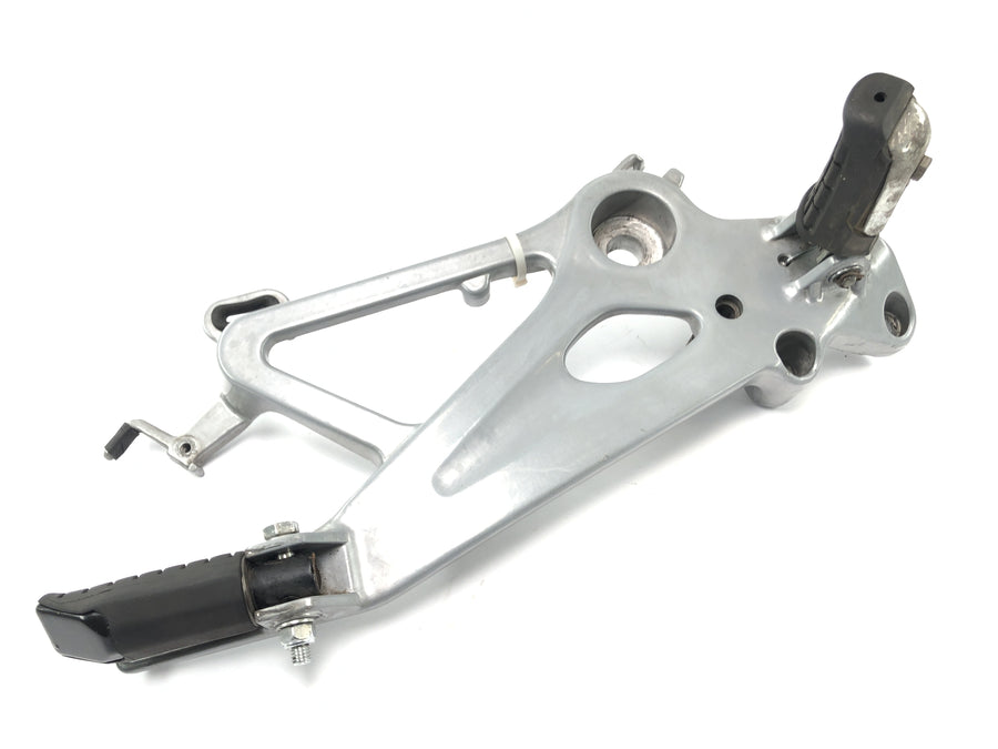 Honda SLR 650 RD09 [1997] - Sistema de apoio para os pés no suporte para os pés direito