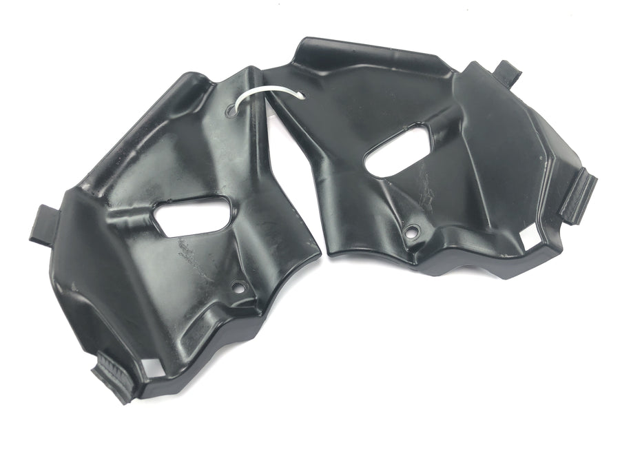 Triumph Daytona 1200 T300D [1994] - Carenagem interna da tampa lateral do quadro
