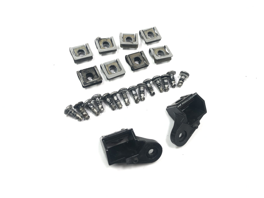 Yamaha YZF R1 RN04 [2001] - Conjunto de parafusos de fixação da carenagem com parafusos de liberação rápida