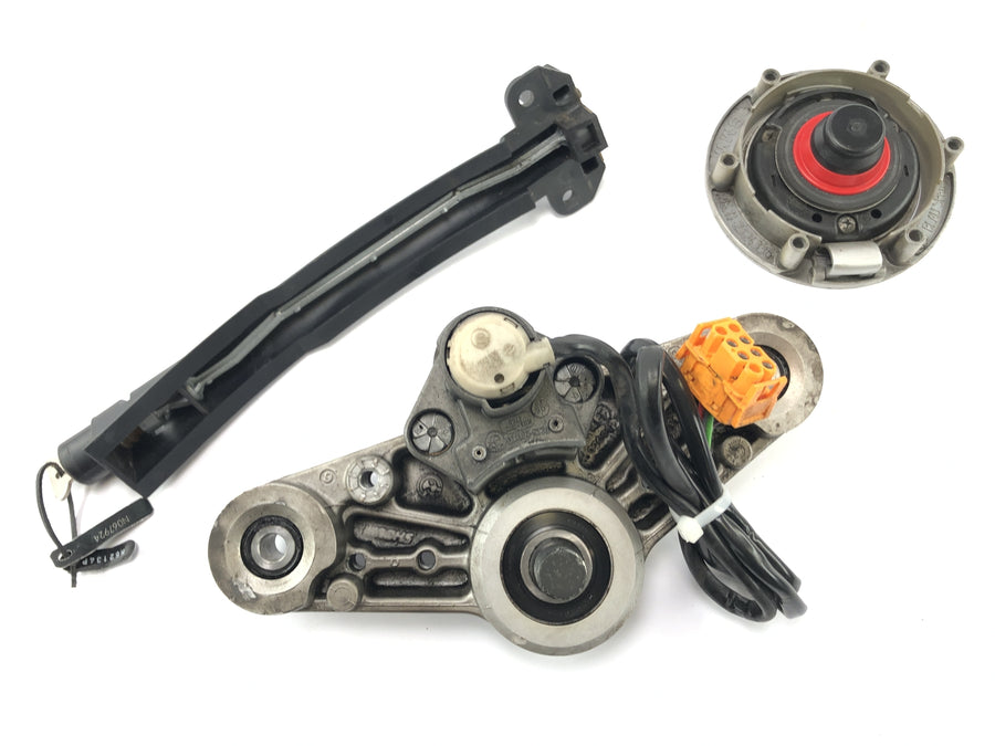BMW R 1100 RT 259 [1997] - Schlos Set Fork Bridge na trava do tanque superior