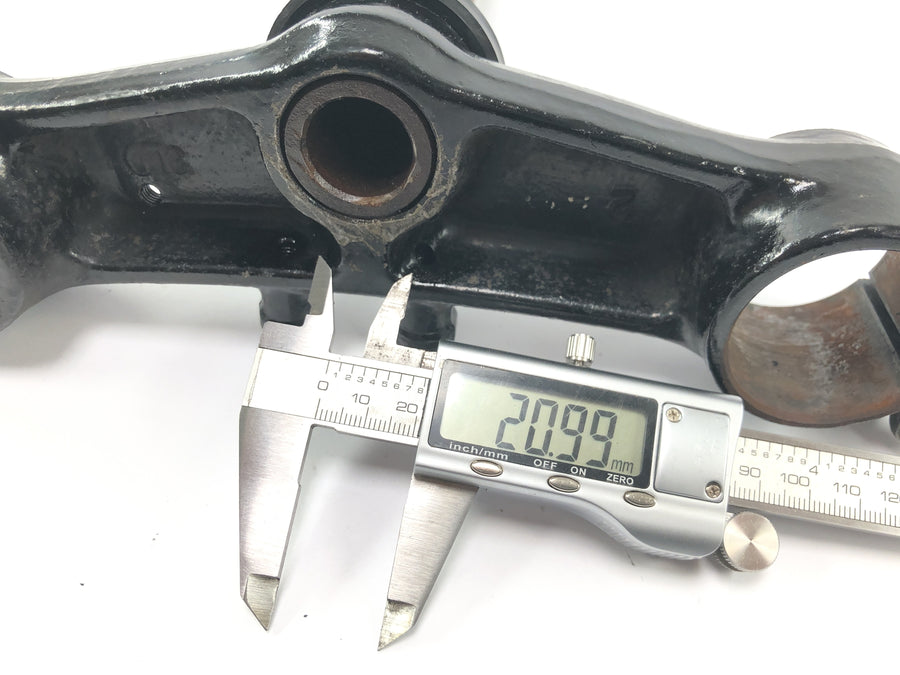 Yamaha XTZ 750 3LD [1989] - braçadeira inferior do garfo