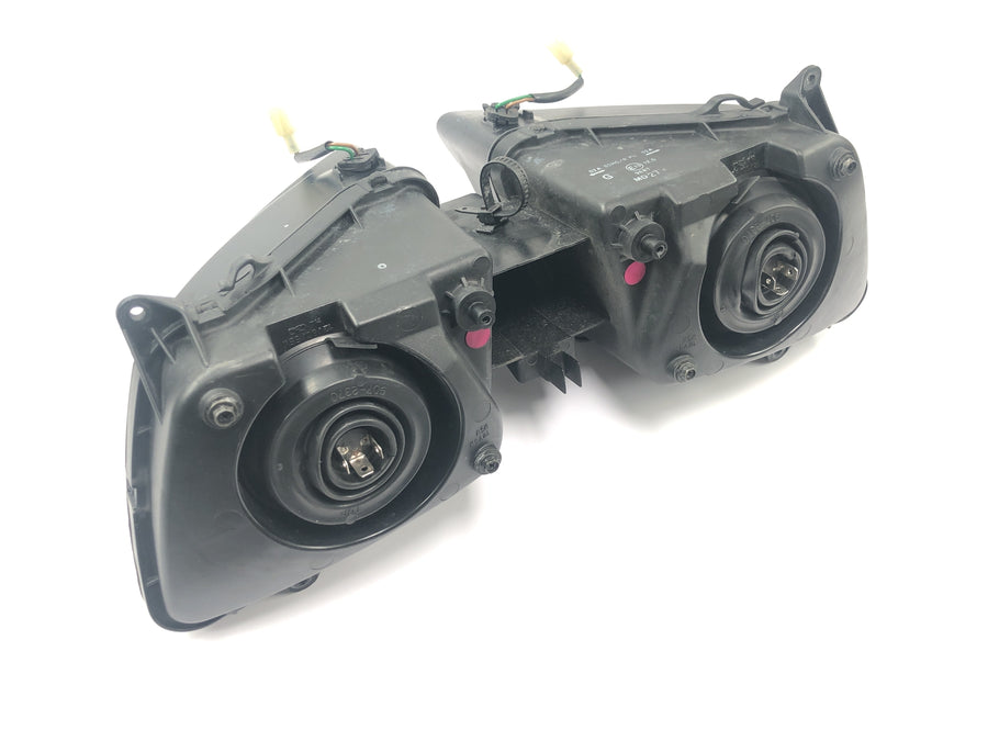 Yamaha YZF R1 RN04 [2001] - Farol dianteiro