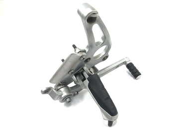 BMW R 1150 R R21 [2001] - Sistema de apoio para os pés direito do motorista com pedal de freio