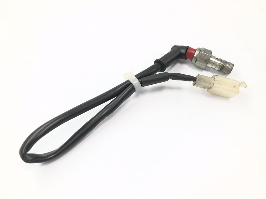 Benelli TNT 1130 [2009] - Interruptor da luz do freio traseiro pressostato de óleo