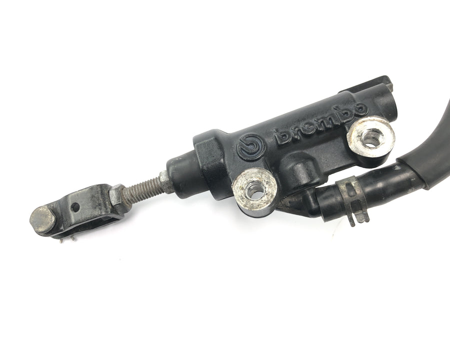 Yamaha MT07 RM04 [2014] - Cilindro de freio da bomba de freio traseiro com tanque de expansão