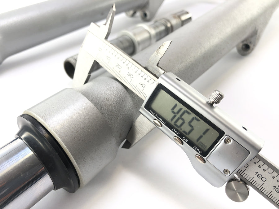 BMW R 1200 R [2007] - Fork Telegabel com eixo com sensor ABS