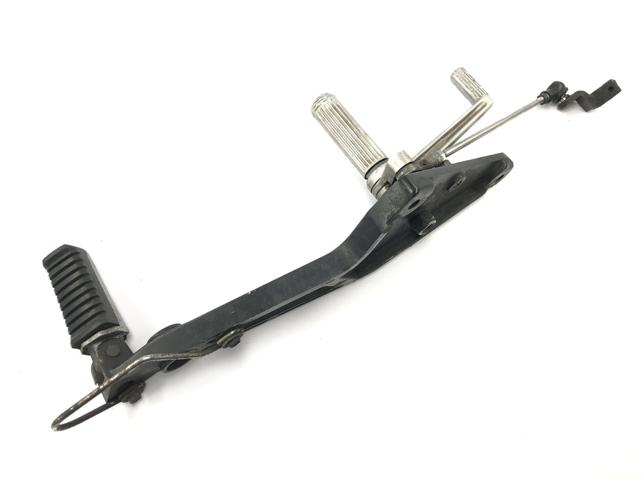Kawasaki GPZ 1000 RX ZXT00A [1986] - Sistema de apoio para os pés esquerdo com apoio para os pés e pedal de mudança