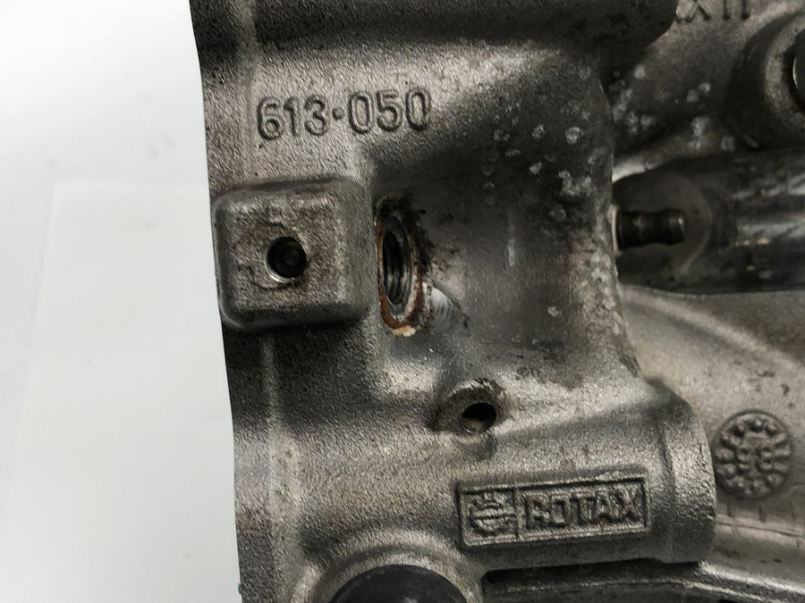 Aprilia Mille RSV 1000 ME [1999] - Cabeçote, trem de válvulas, rolamento da árvore de cames, válvulas traseiras