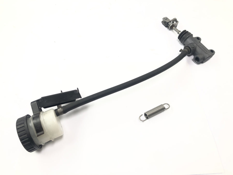 BMW R 1200 CL K30 [2003] - Bomba de freio na parte traseira