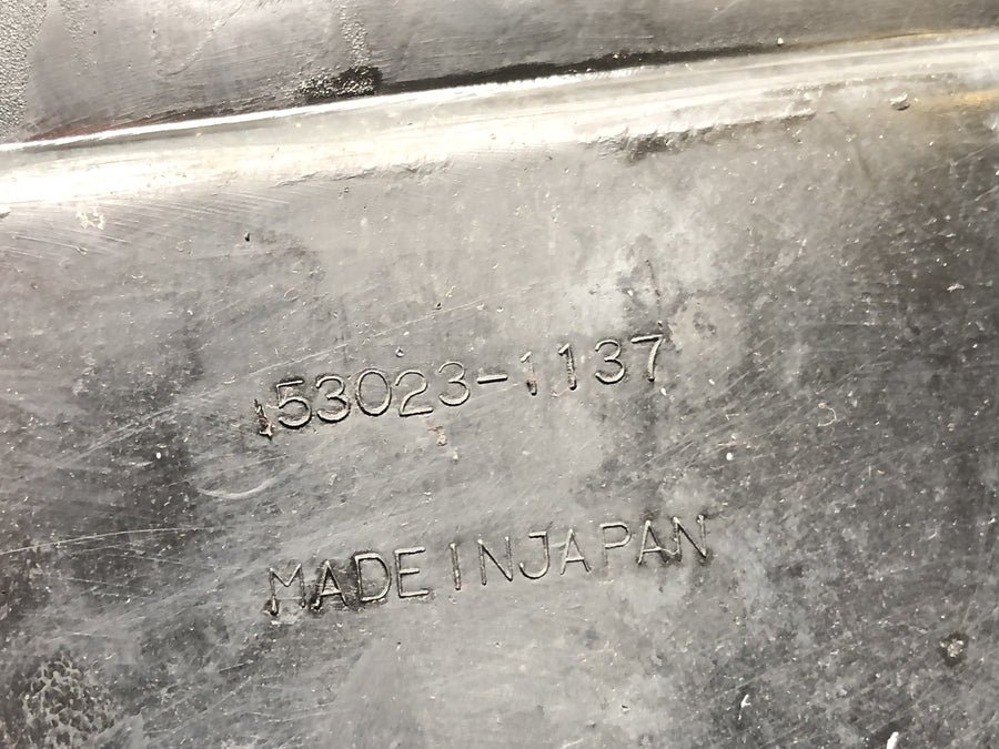 Kawasaki GPZ 1000 RX [1987] - Fender nas costas. Disfarce de revestimento interior