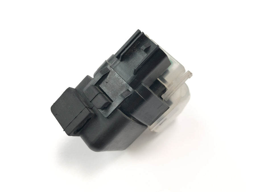 Suzuki GSX R 1000 WVB6 K6 [2006] - Interruptor magnético do relé de partida