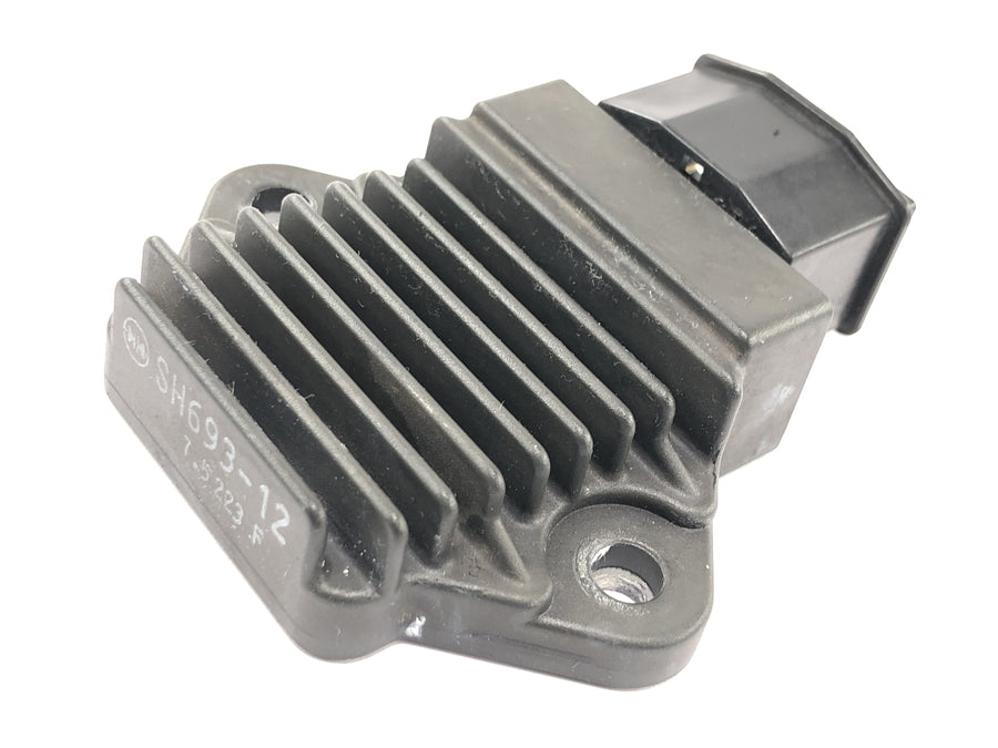 SWM RS 125 R B2 [2020] - Regulador de tensão, retificador, regulador, alternador