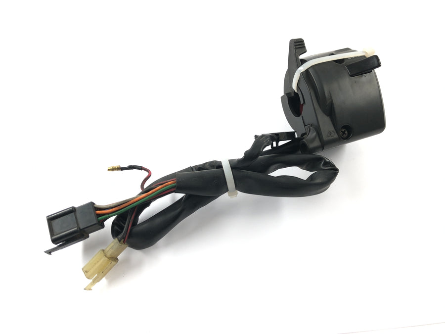 Kawasaki ZRX 1200 S ZRT20A [2001] - Encaixe do interruptor esquerdo do guiador