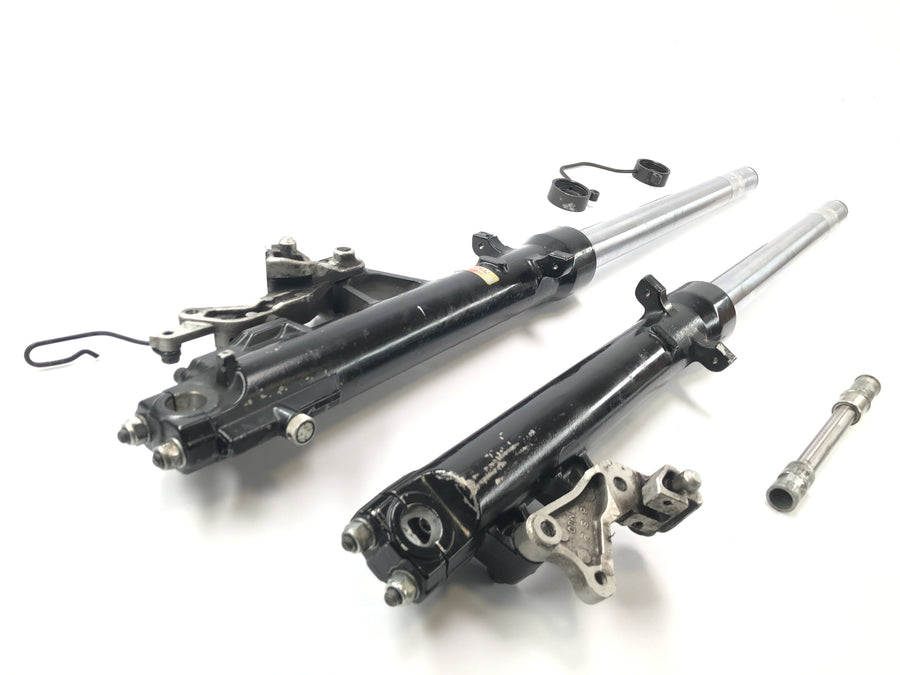 HONDA CBX 750 RC17 [1984] - Pipes de garfo Telegabel 39mm com eixo dianteiro