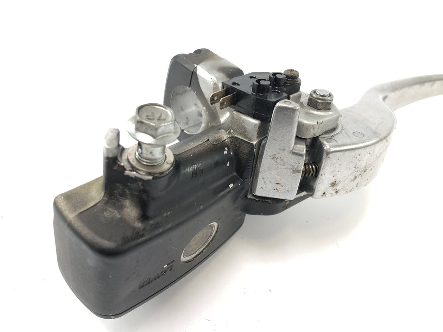 Suzuki VZ 1500 WVCU [2011] - Bomba de freio dianteiro Bomba de freio de mão encaixe direito no guidão