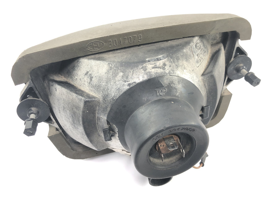 BMW F 650 GS R13 [2000] - Inserção da lâmpada do farol