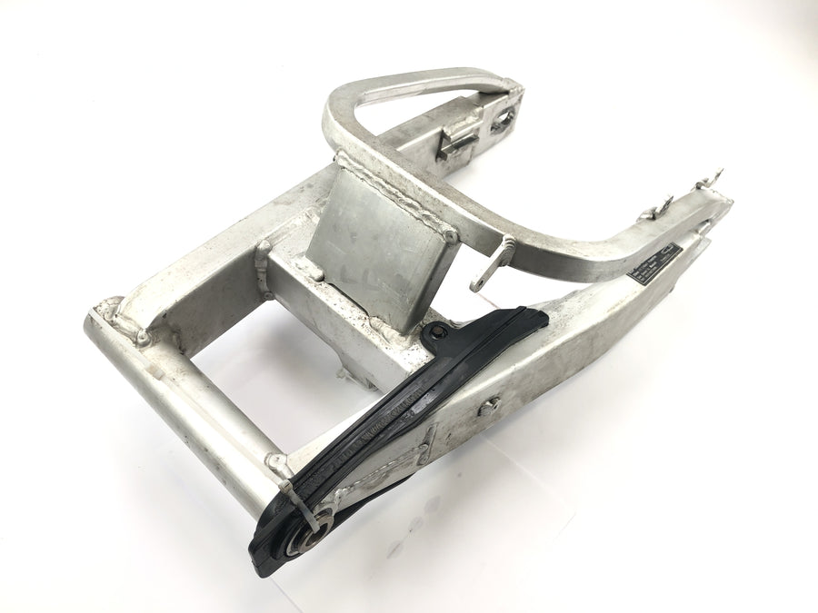 Honda CBR 900 RR Fireblade SC33 [2000] - Braço oscilante traseiro
