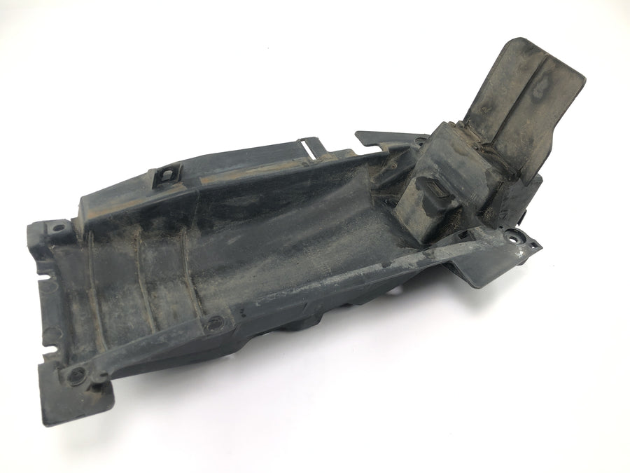 Honda NSR 125 JC20 [1991] - Painel interno do para-lama da roda traseira