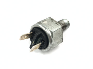 Triumph Bonneville T100 986MF [2012] - Interruptor de pressão hidráulica do interruptor da luz de freio
