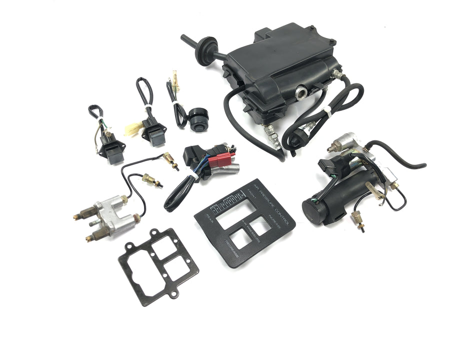 Honda Goldwing GL 1200 SC14 [1988] - Conjunto de válvulas da unidade de controle do compressor de suspensão a ar
