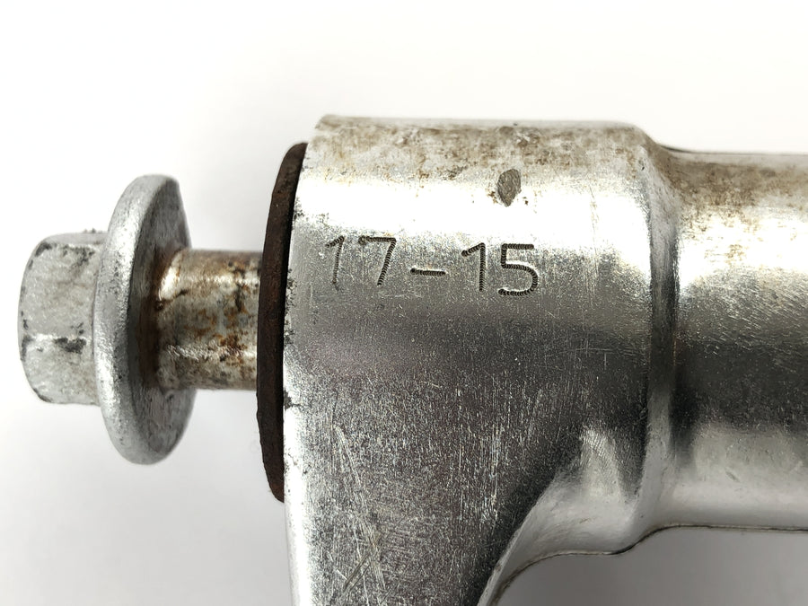 SWM RS 125 R B2 [2020] - Deflexão do suporte da suspensão traseira