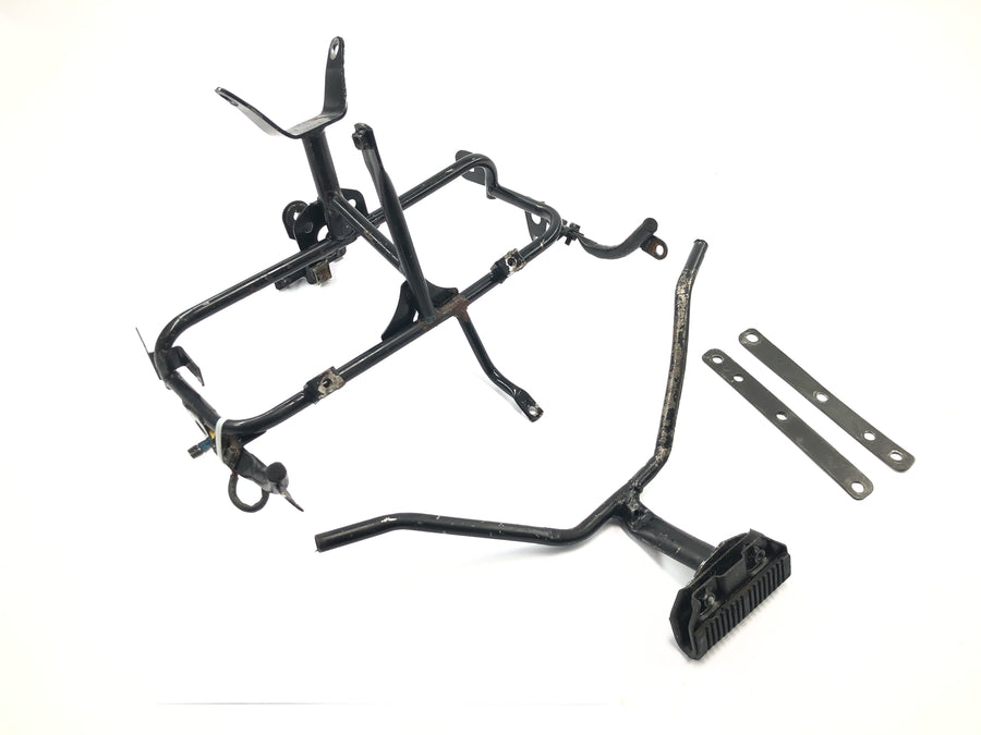 Suzuki GSX R 1100 GU74C [1987] - Conjunto de chifre porta-carenagem frontal