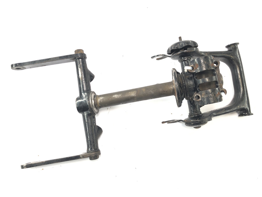 DKW NZ 250 [1938] - Grampos do garfo dianteiro na frente