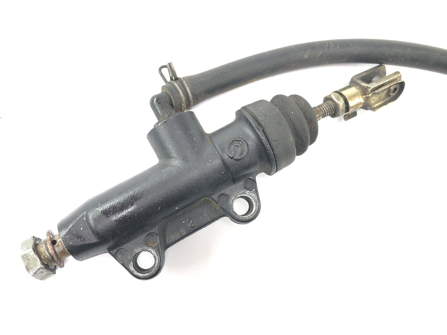 Ducati Monster M600 [1995] - Cilindro de freio da bomba de freio na parte traseira