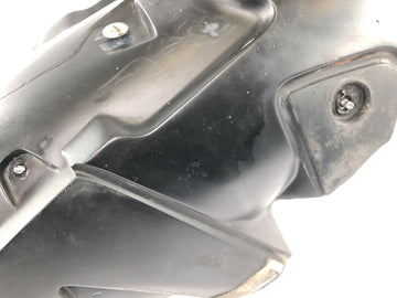 KTM 640 LC4 EGS [1999] - Parafusos da carenagem do tanque de gasolina quebrados - 0