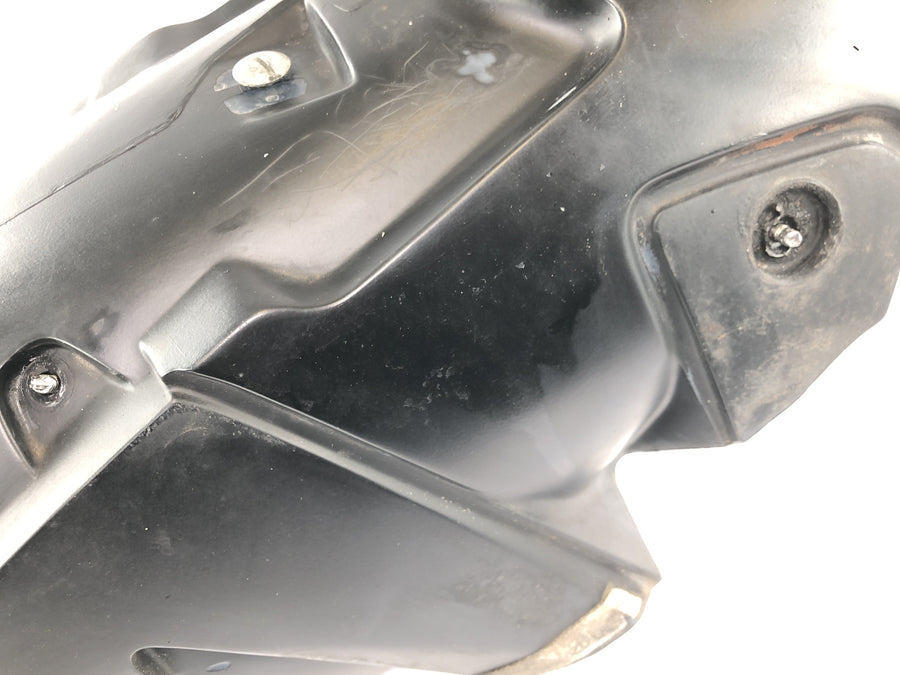 KTM 640 LC4 EGS [1999] - Parafusos da carenagem do tanque de gasolina quebrados