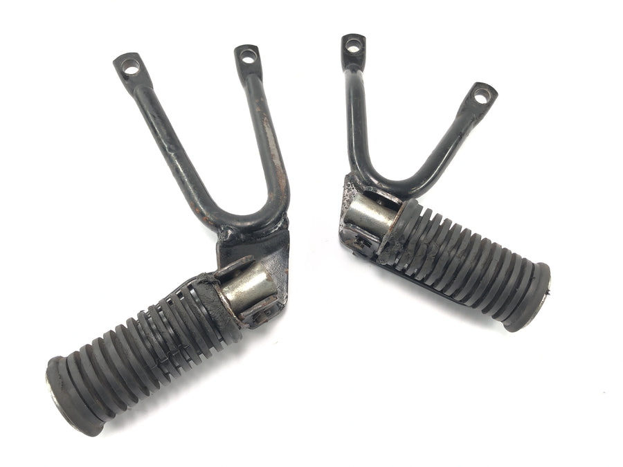 Suzuki DR 350 SK42B [1991] - Pediatraturas de pés no apoio de pés do passageiro esquerdo e direito