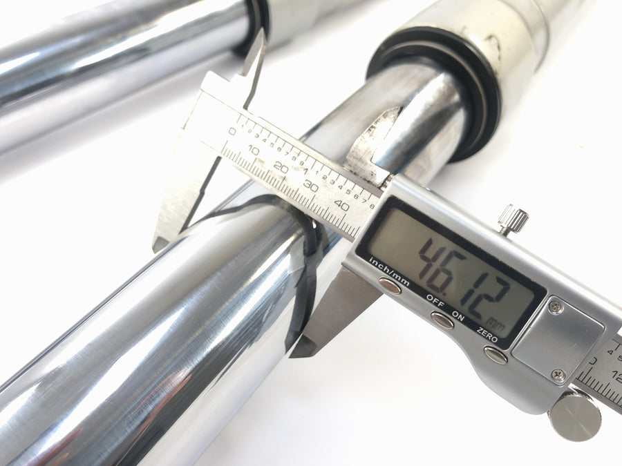 Yamaha TT 600 R DJ01 [1998] - Fork de suspensão Telegabel com eixo
