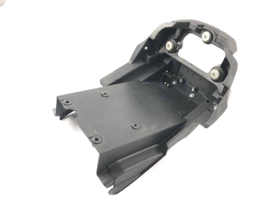 Kawasaki ZRX 1200 S ZRT20A [2001] - Painel interno traseiro, parte inferior, pára-lama traseiro, suporte para lanterna traseira