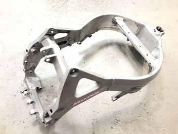 Honda CBR 900 RR SC28 [1995] - Quadro quadro principal chassi alumínio com papéis - 0