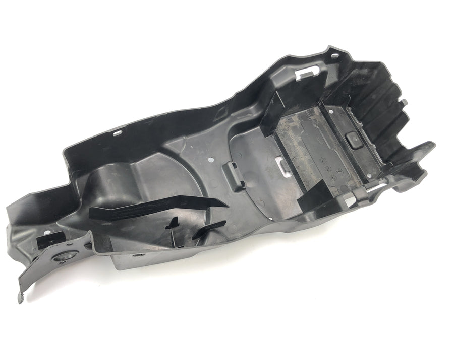 Triumph Street Triple R 675 D67LD [2010] - Folha de proteção de protetora interior Tampa de radora de pára -choque na parte traseira
