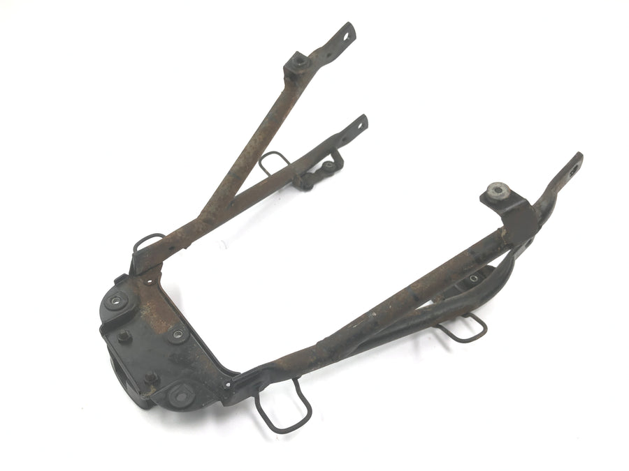 BMW C1 125 [2002] - Estrutura de suporte do quadro traseiro na traseira