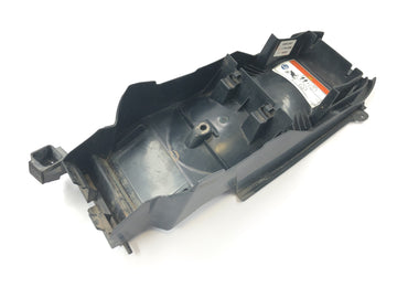 Honda CBR 125 R JC50 [2012] - Proteção interna contra respingos do para-lama traseiro