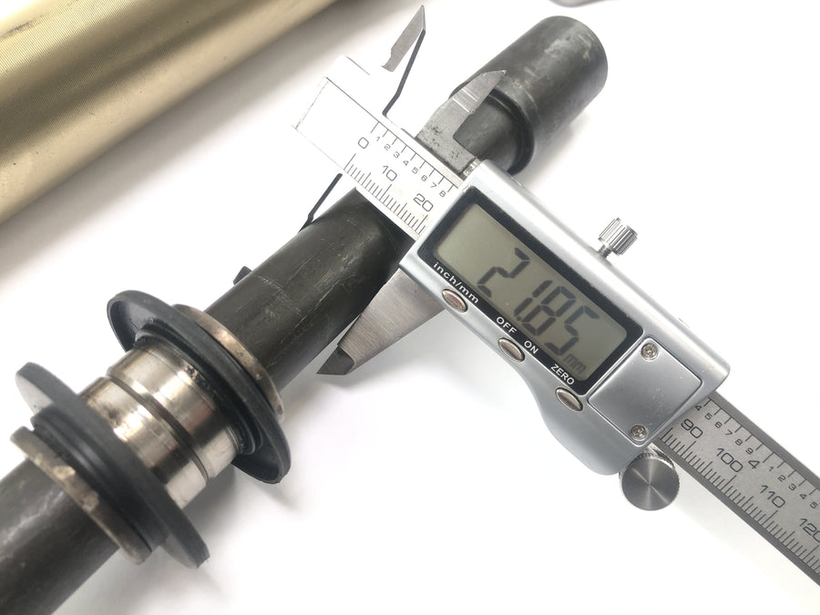Yamaha YZF R1 RN01 [1998] - Fork de garfo upsizedown no eixo da frente com eixo