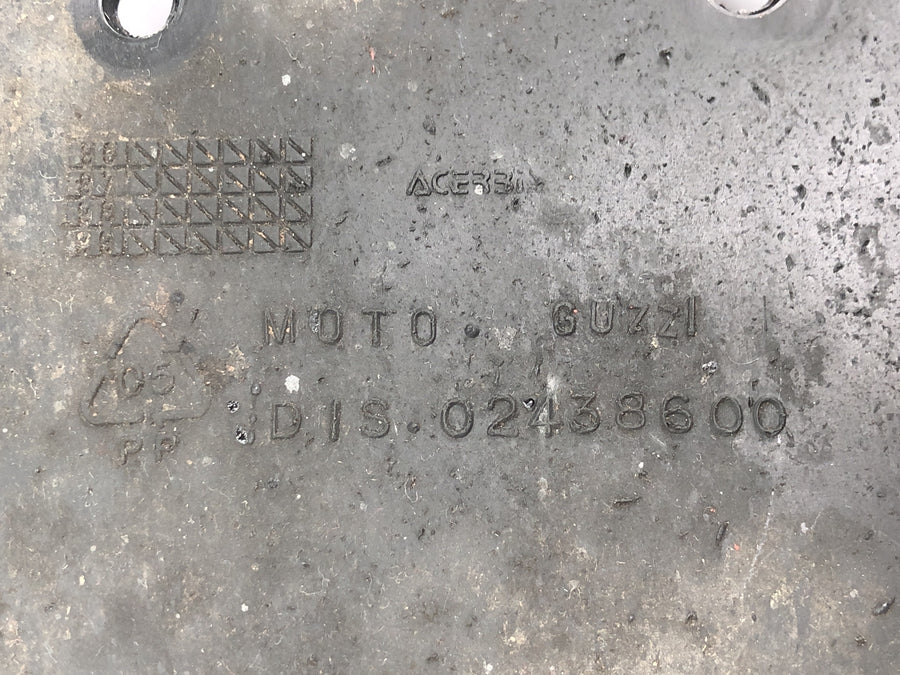 Moto Guzzi V10 Centauro [1998] - Proteção contra respingos do porta-placa traseira
