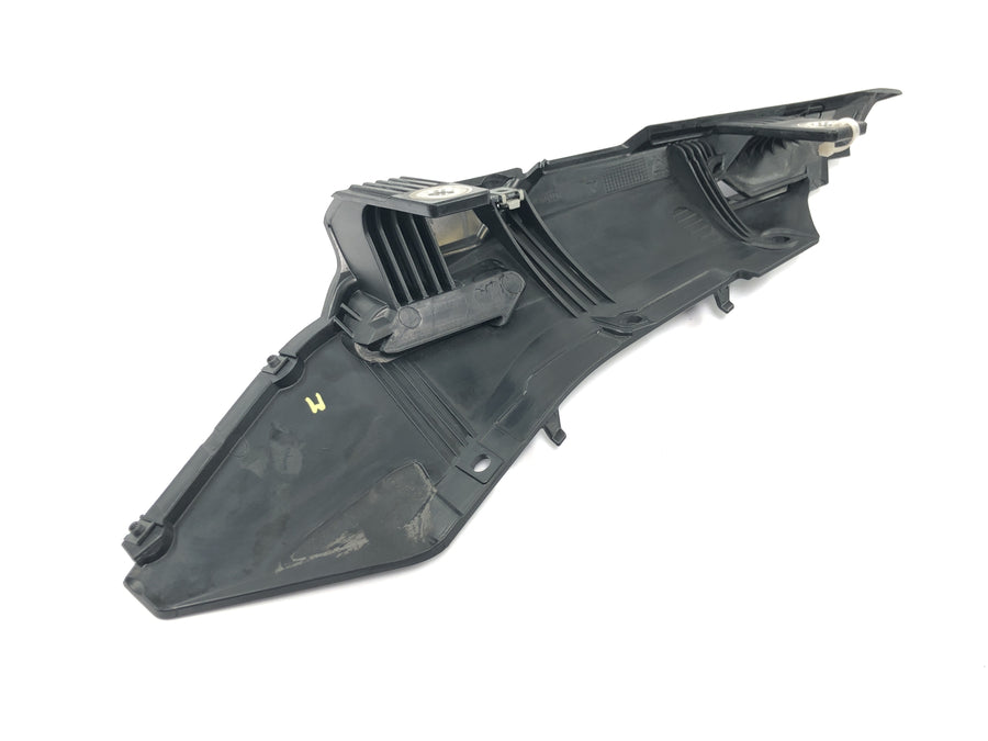 Ducati Multistrada 1200 S Touring [2009] - Carenagem lateral carenagem traseira direita